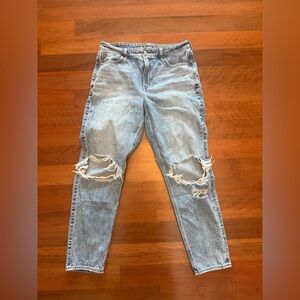 American Eagle Outfitters mom Jeans